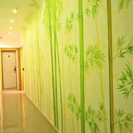 Guest house Sweet Suites Guesthouse Close To Famous Avenue Liberty