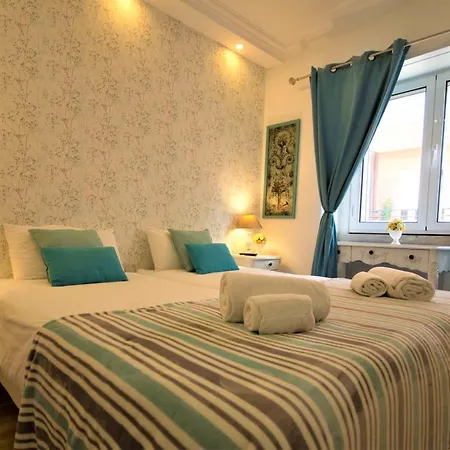 Sweet Suites Guesthouse Close To Famous Avenue Liberty Guest house 3*