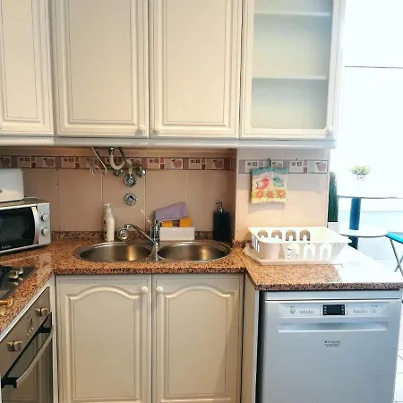 Sweet Suites Guesthouse Close To Famous Avenue Liberty