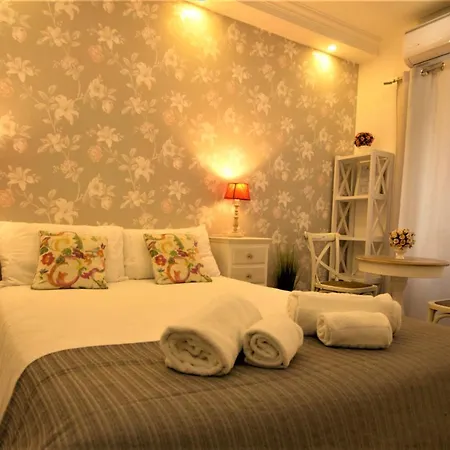 Sweet Suites Guesthouse Close To Famous Avenue Liberty Guest house 3*
