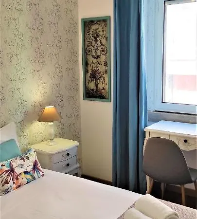 Sweet Close To Famous Avenue Liberty Πανσιόν 3*