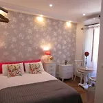 Sweet Suites Guesthouse Close To Famous Avenue Liberty 3* Lisbon