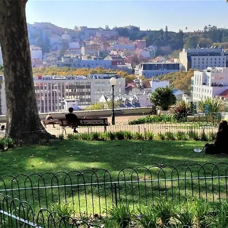 Pensjonat Sweet Close To Famous Avenue Liberty Lizbona